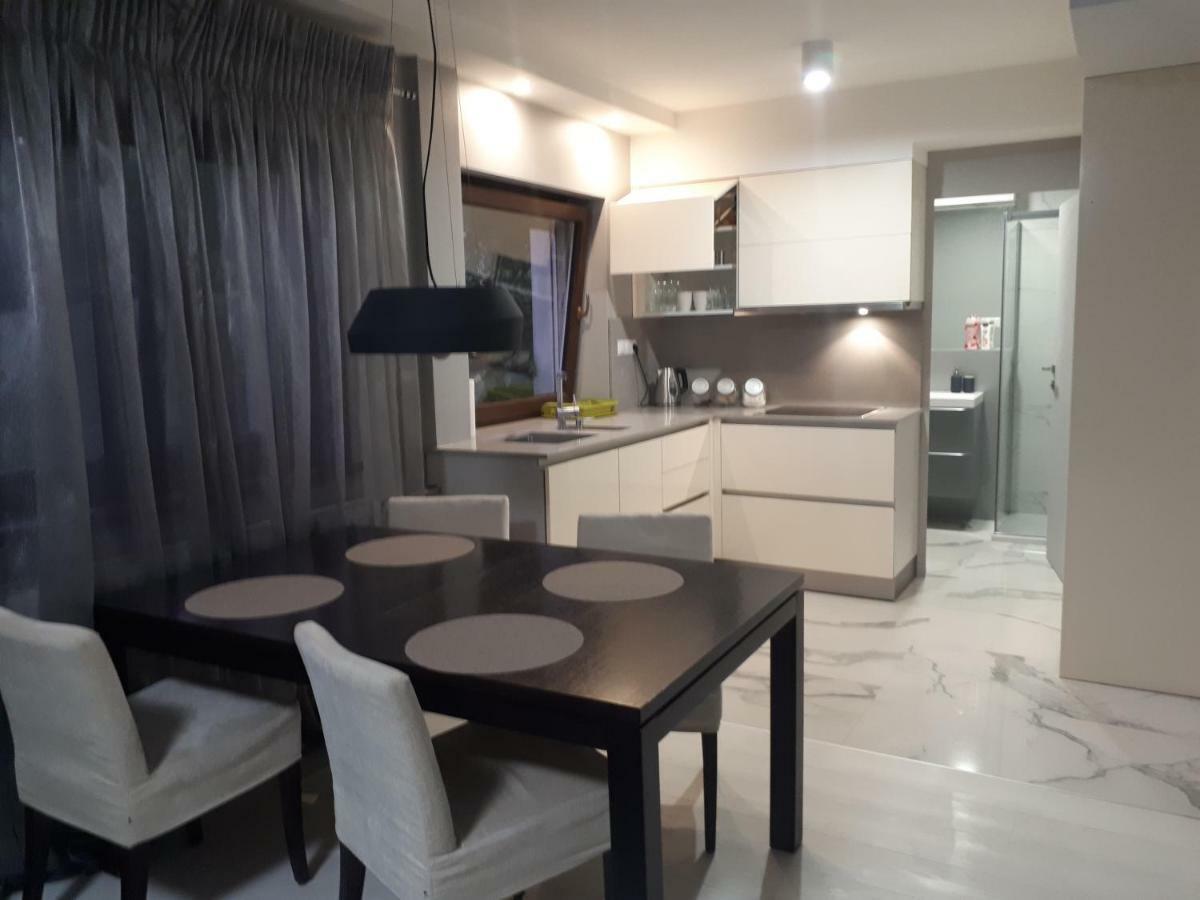 Apartamenty Centrum- Kochanowskiego -Dawniej Two-Bedroom Apartment Zielona Gora  Luaran gambar
