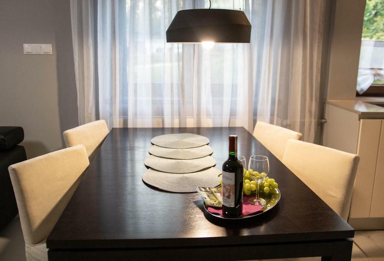 Apartamenty Centrum- Kochanowskiego -Dawniej Two-Bedroom Apartment Zielona Gora  Luaran gambar