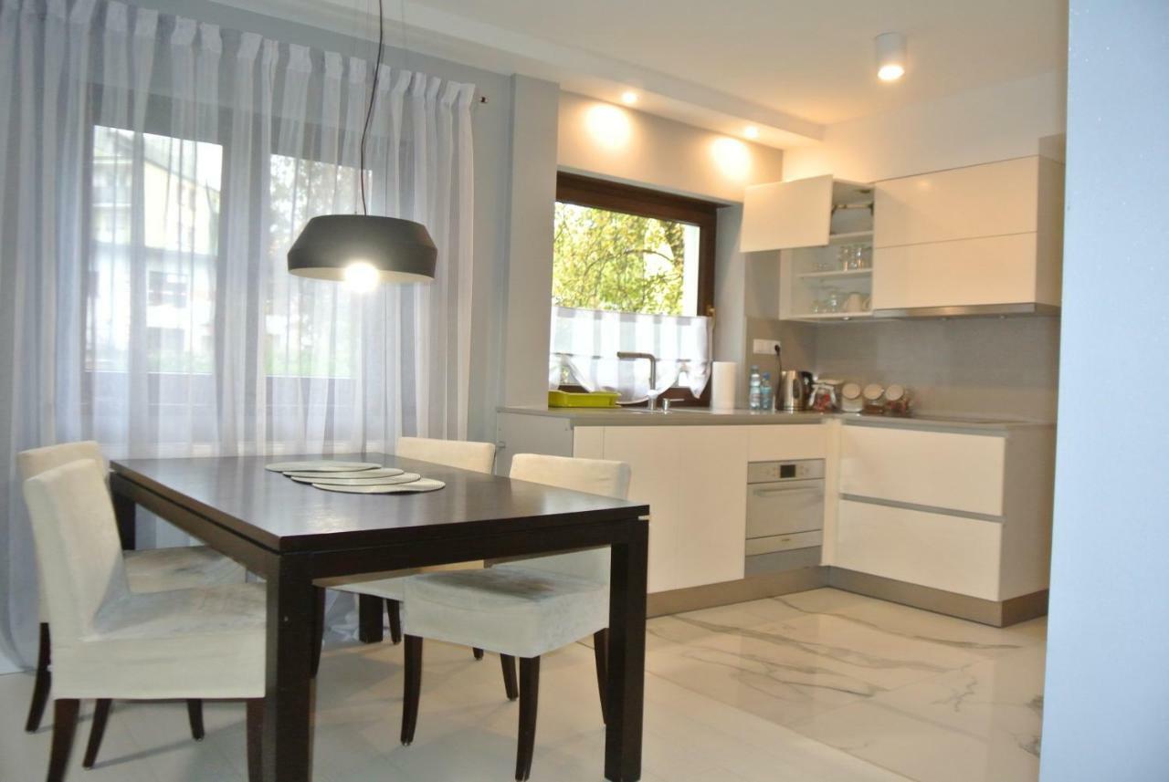 Apartamenty Centrum- Kochanowskiego -Dawniej Two-Bedroom Apartment Zielona Gora  Luaran gambar