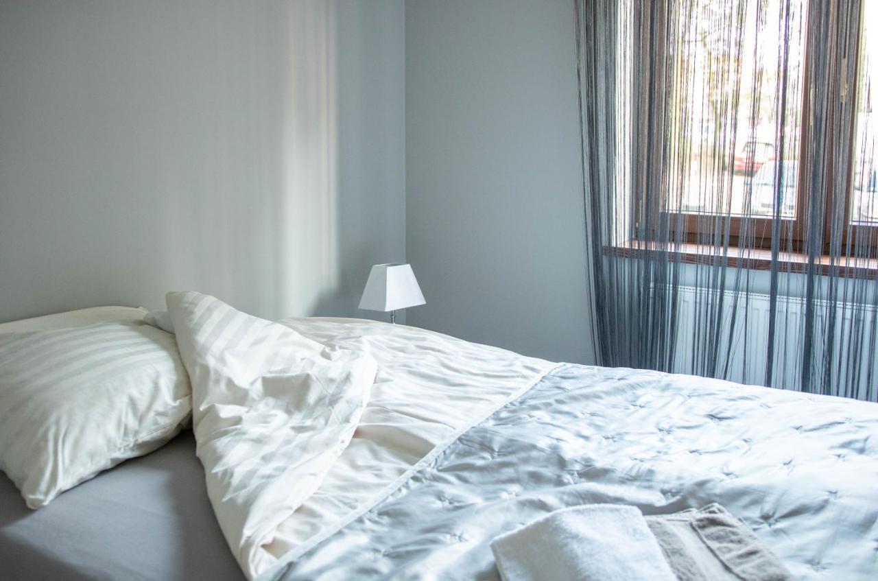 Apartamenty Centrum- Kochanowskiego -Dawniej Two-Bedroom Apartment Zielona Gora  Luaran gambar